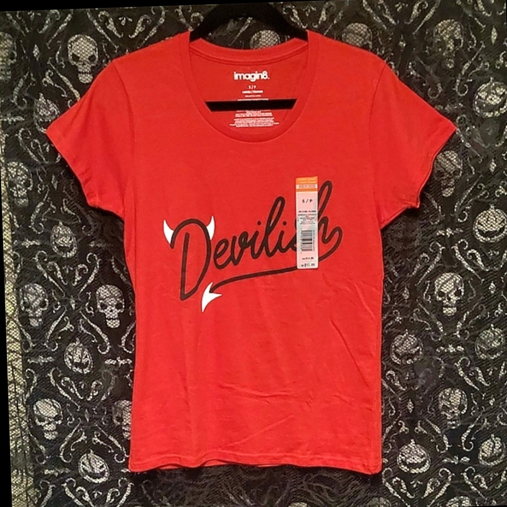Imagin8 red devil horns & tail Devilish graphics Halloween t shirt S NWT - Picture 11 of 16